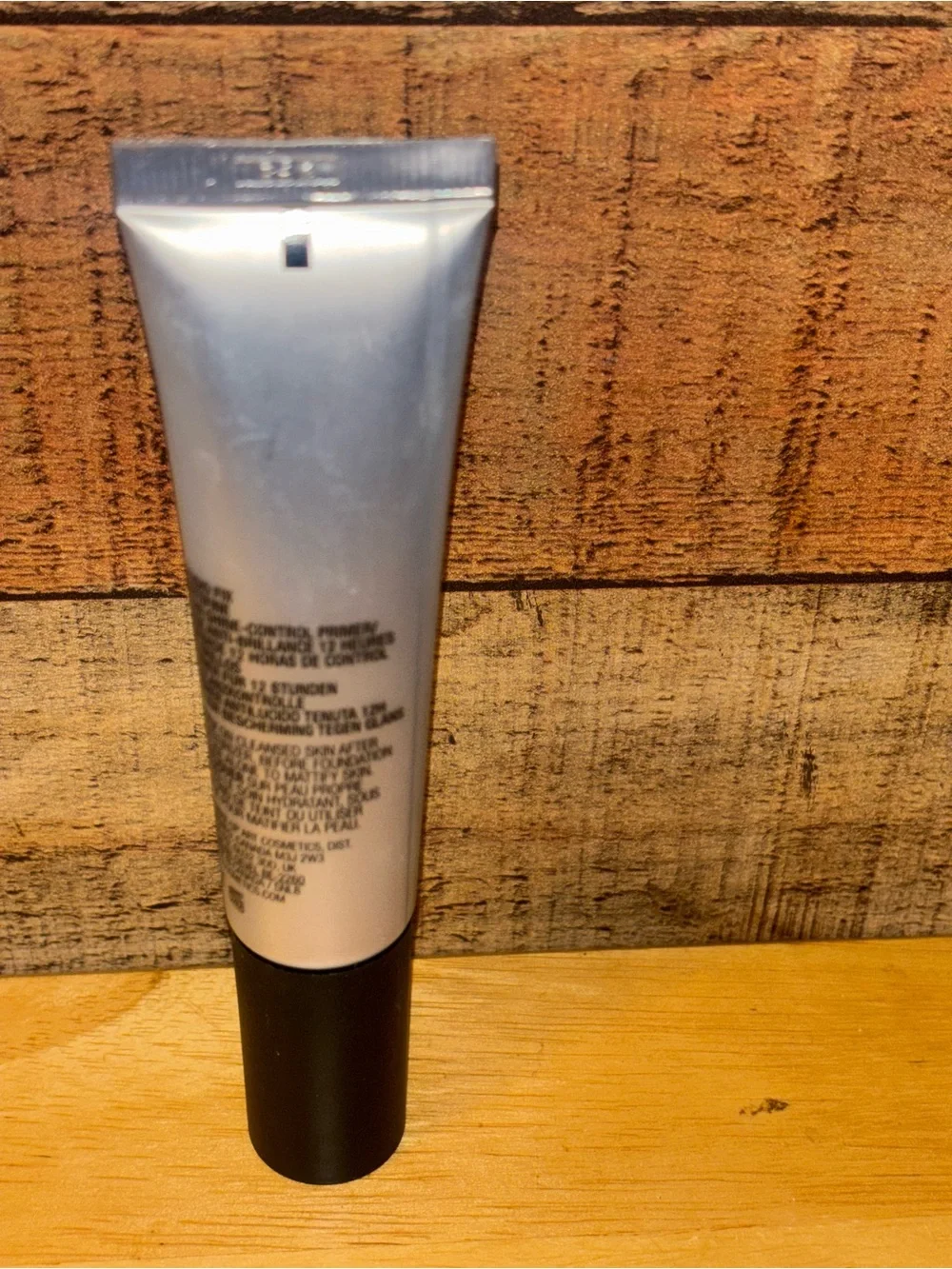 MAC Studio Fix Mattifine 12HR Shine-Control Primer
